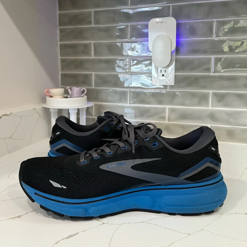 Brooks Ghost 15 Running Shoes. Men’s Size 11.5 Color Black - Picture 4 of 10